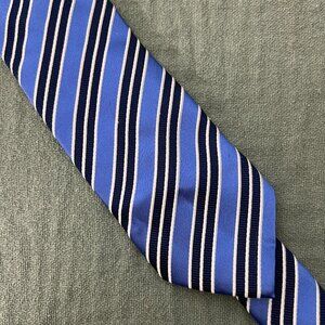 Donald J. Trump Signature Collection Silk Blue Striped Neck Tie